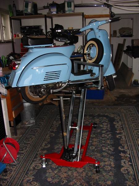 Rothewald Hydraulik-Heber für GTS? -  das Vespa Forum für  die moderne Vespa!